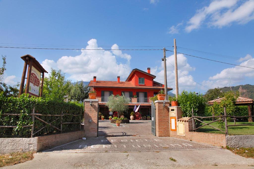 Azienda Agrituristica Pericle Montella